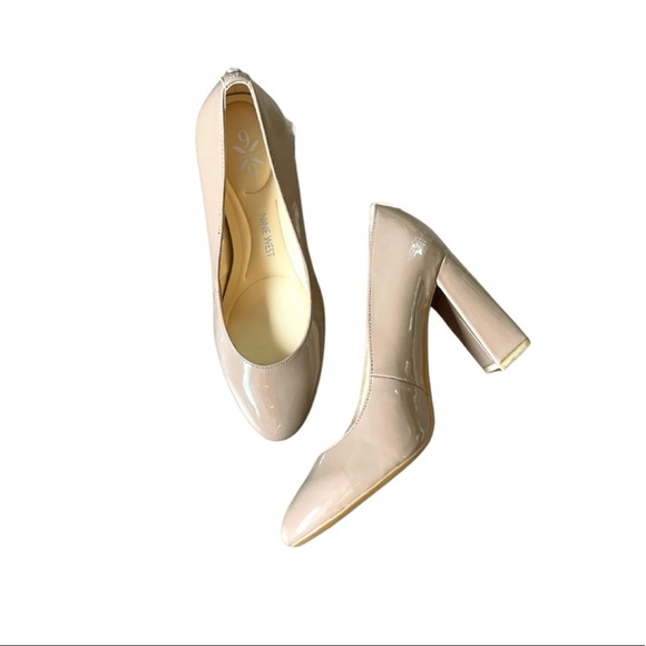 Nine West Nude Patent Leather Pumps | 6M Excellent Condition! - Picture 2 of 7